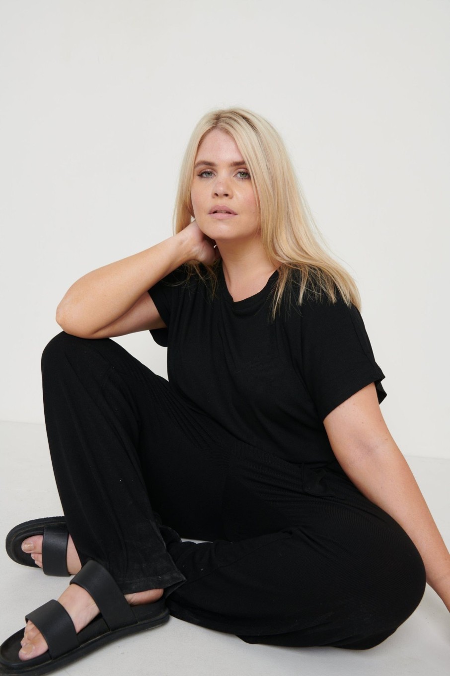 Clothing Pretty Lavish | Curve Claude Ribbed Loungewear Jumpsuit Black